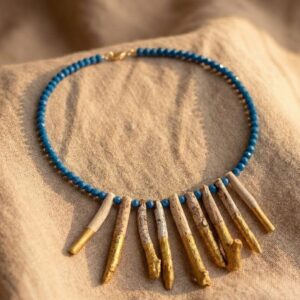 Collar tribal blue