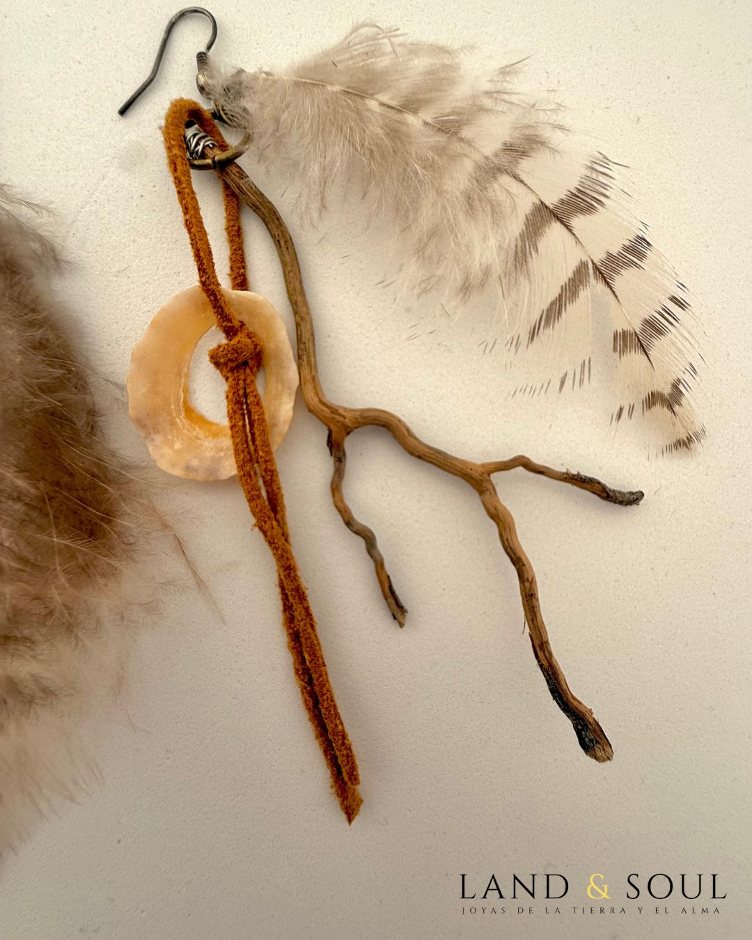 pendientes plumas tribal 5 pendientes plumas aspecto tribal recolectadas a mano en bosques de cataluña